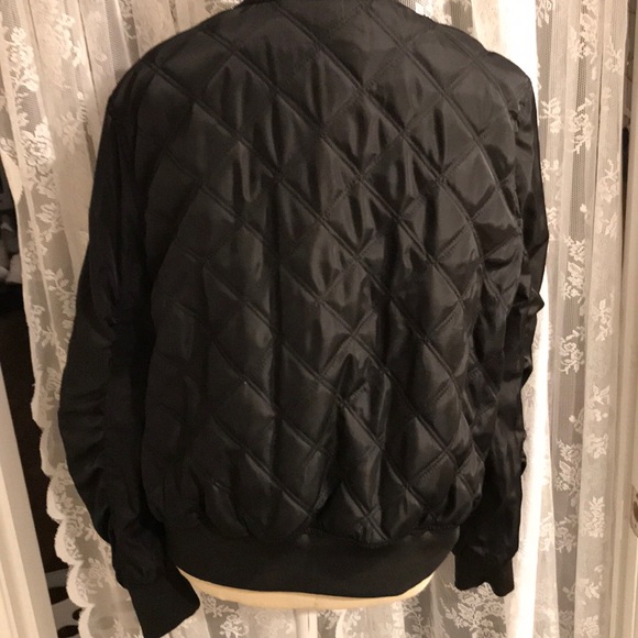 ‼️PRICE DROP‼️BLACK BOMBER JACKET FOREVER 21 WL - Picture 4 of 8